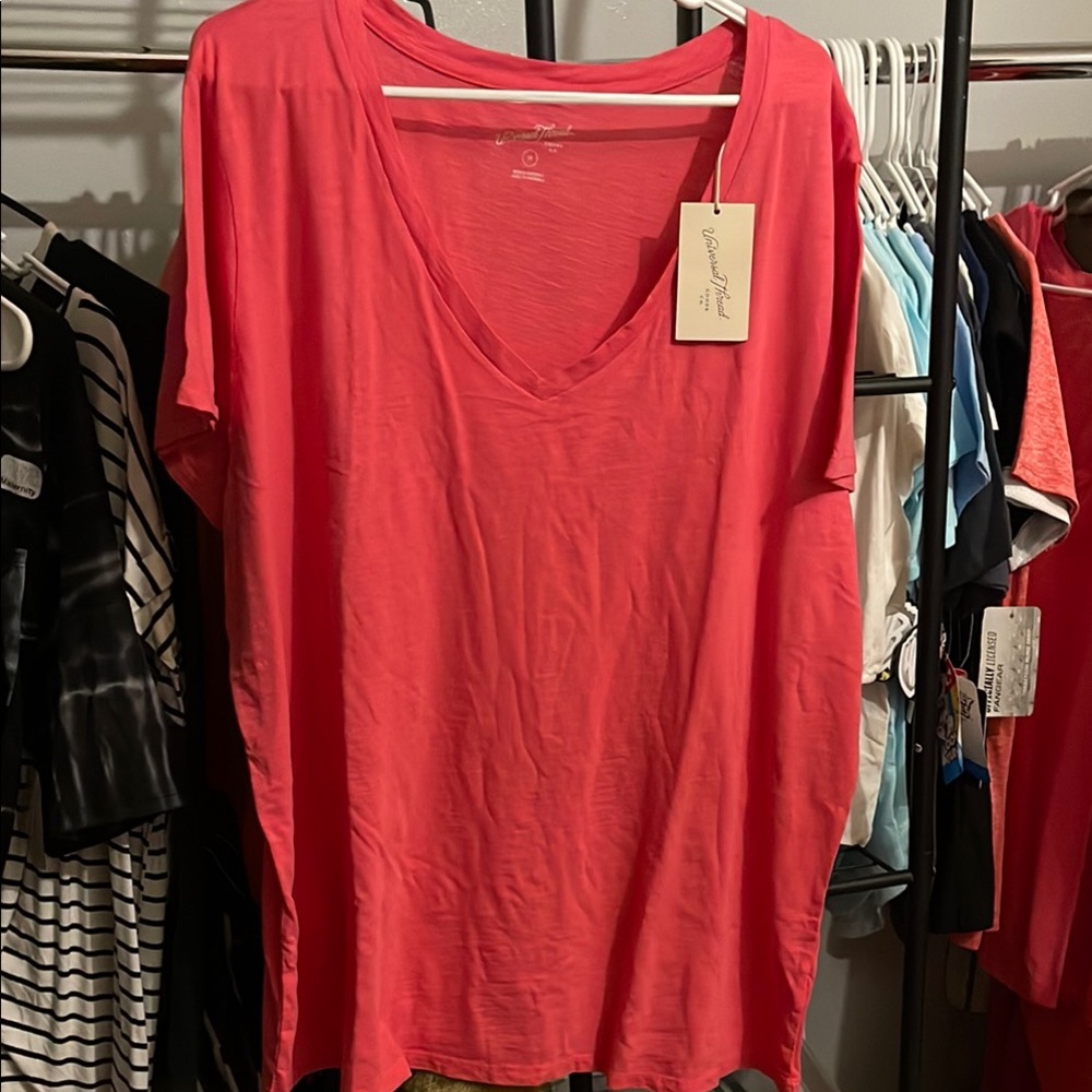 Universal Thread Bright Coral V-Neck Tee